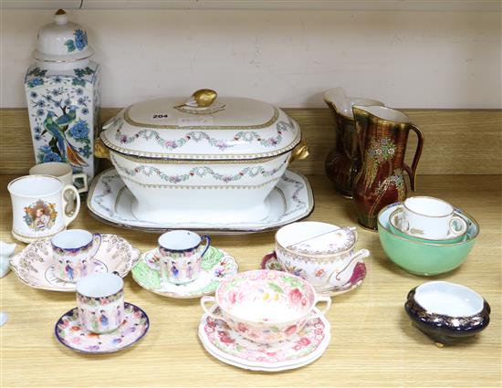 A mixed quantity of ceramics including tureen, Lladro commemorative ware